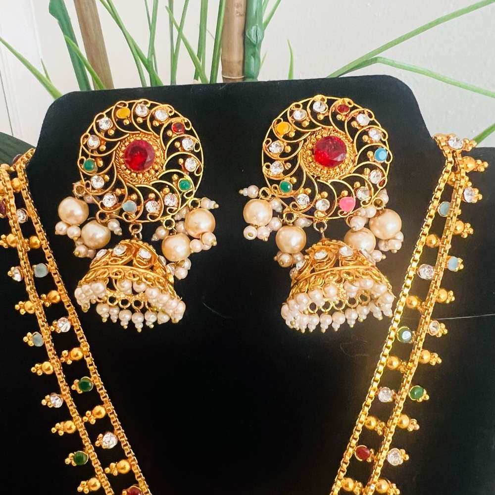 Indian Multicolor Jewelry Set - Picture 3 of 4